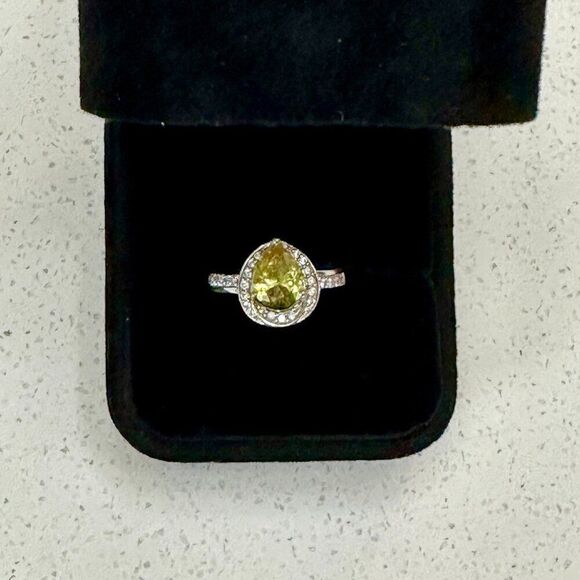 Silver Ring with Green Pear Cut Gem and Halo - Picture 3 of 7